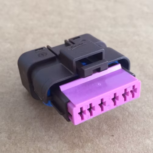 1355206-1 Connecteur de borne de fil de câble automatique plaqué or Jun-Pow-Tim